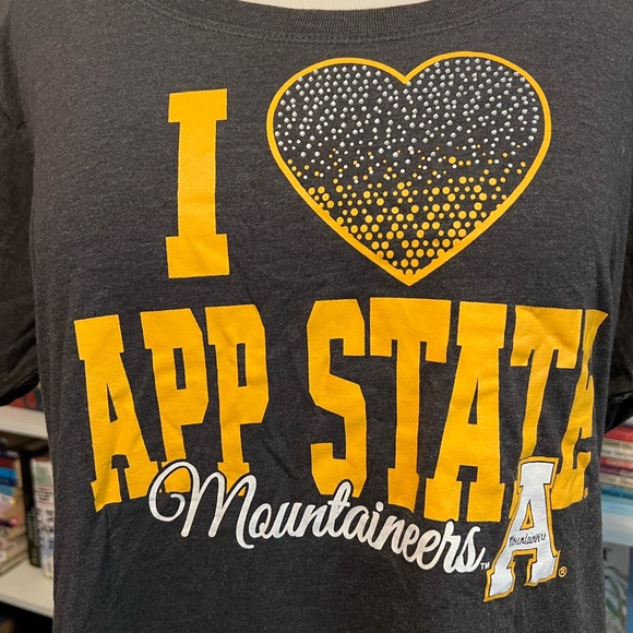 NWT App State plus size 22 tshirt with beads. Gray and yellow. - Picture 2 of 6